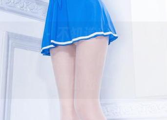 Beautyleg – 不知道X’mas脑子里在想啥，在这“无圣光”的泳池写真里找到光明的出口！