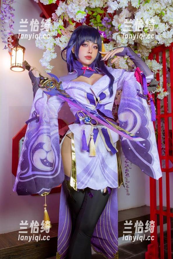 Byoru Byoru的写真:艾达·王,看完我马上要去运动了,为啥?因为我觉得我对不起我的零食!