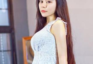 Feilin嗲囡囡 – 果儿Victoria的体操服写真，既是运动也是态度！图片展现出一种活力的自由，你觉得呢？