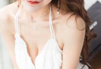 GIRLT果团网 – 这份挂带子的小心思，王语纯美图合集告急中！