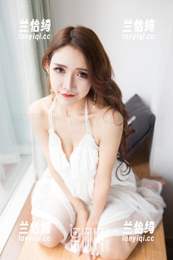 GIRLT果团网 - 这份挂带子的小心思，王语纯美图合集告急中！