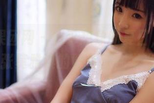GIRLT果团网 – 超乎想象的夏日，好像每一张莫雅淇的照片都在发光！