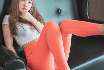 这也太高清了！HaNari(하나리)的白丝写真实在是让人心旷神怡