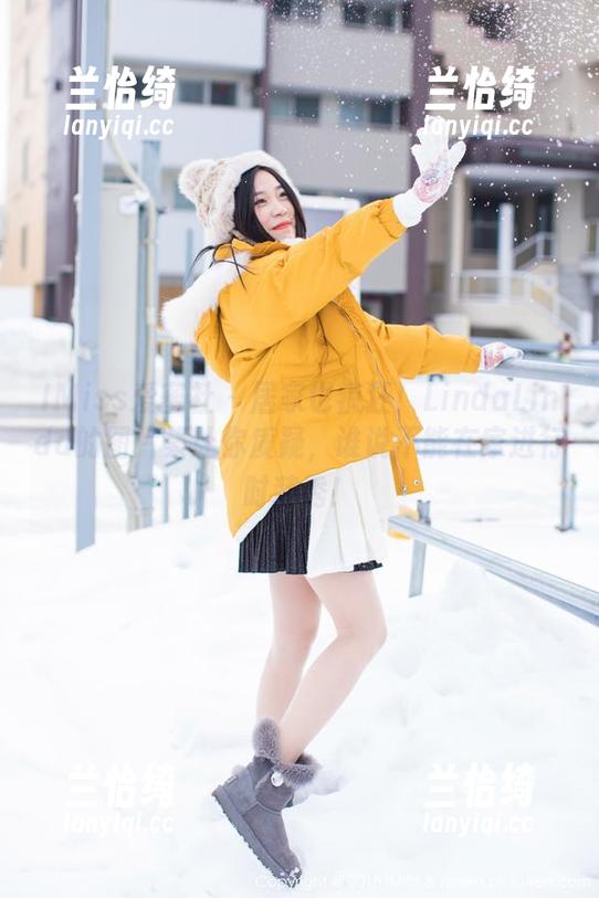 IMiss爱蜜社 - 居家也疯狂！LindaLinda的图片集让你质疑，谁说不能在家进行时装秀！