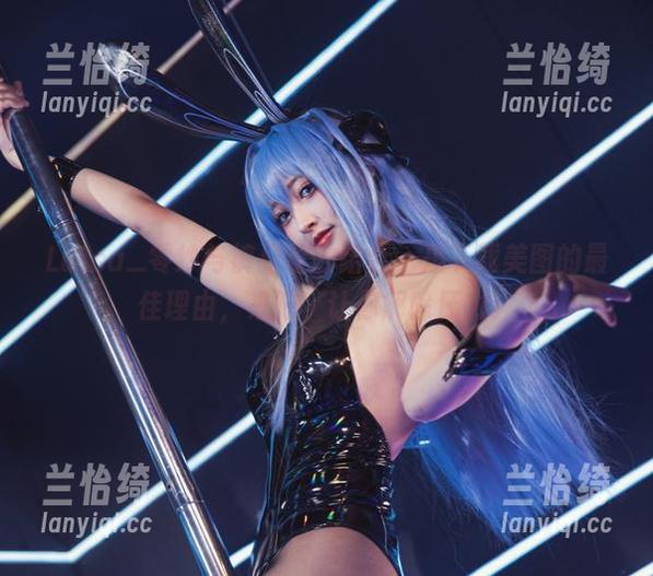 Luisa_零纱与裤里丝的结合，是下载美图的最佳理由，来吧，让你解除压力！