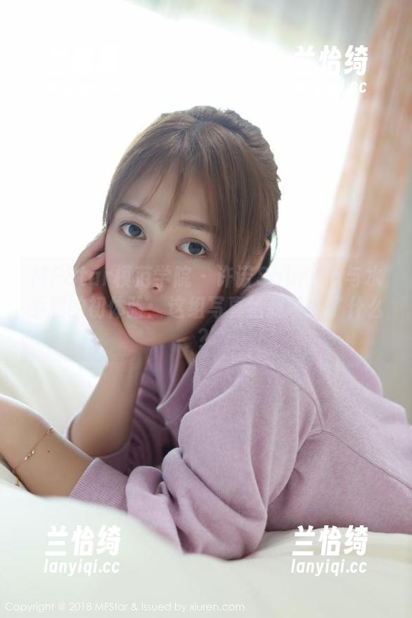 MFStar模范学院 - 许诺Sabrina与水手服的初体验：这组写真给我带来了什么？