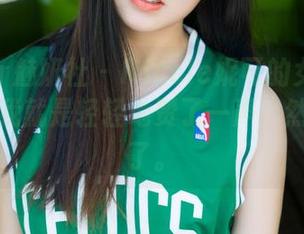 MiStar魅妍社 – Nicole妮可的女仆写真系列，我就是轻轻地赞了一声，然后沉默了。
