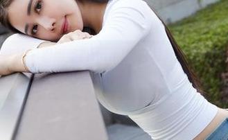 MiiTao蜜桃社 – 缇娜美Tinami的白衬衫：没想到一件衬衫能这么吸睛，更新来啦！