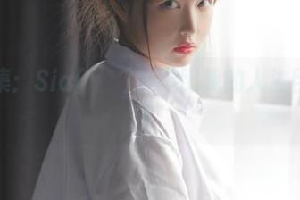长腿图集：Sia(시아)的腿比我的人生目标还高！