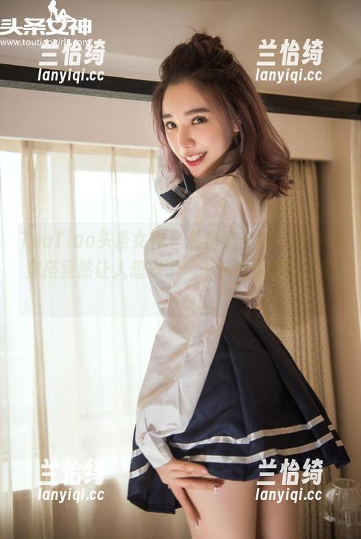 TouTiao头条女神 - 私房樊安妮，秘书的穿搭竟然让人想多了……这也太养眼了吧？