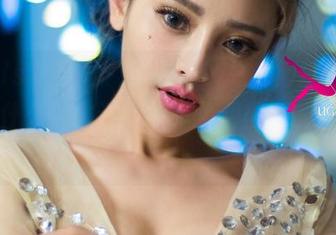 UGirls尤果网 – 王谨轩，总觉得连体衣里藏了什么，但谁能拒绝免费照片的诱惑呢？