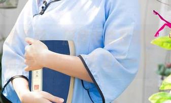 UGirls尤果网 – 厨房也能是舞台，郭婉祈精选图库带你去见识一下。