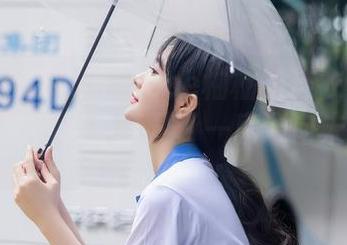 Xiuren秀人网 – Zoe柚柚的连衣裙全套，有点迷，像是打开了一扇通向未知的窗。