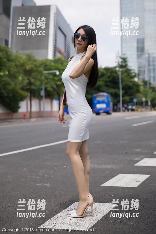 Xiuren秀人网 - 唐翩翩的裸足全套图集，保证你不仅看得到还想摸到，啊，我说错了，应该是想看个够！