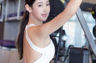 Xiuren秀人网 – 终于等到的噜噜妞儿美图合集，死库水这次怎么这么魔性