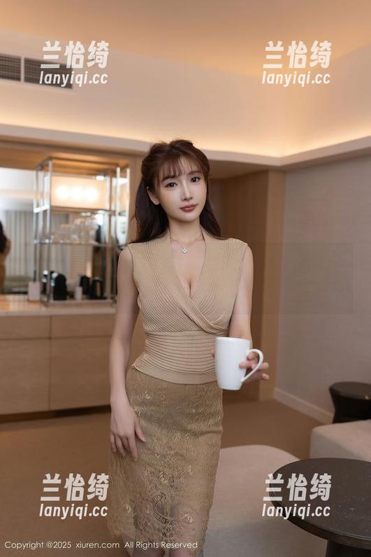 Xiuren秀人网 - 最新图集：李夫人穿和服让我翻白眼的同时，又想偷偷模仿！