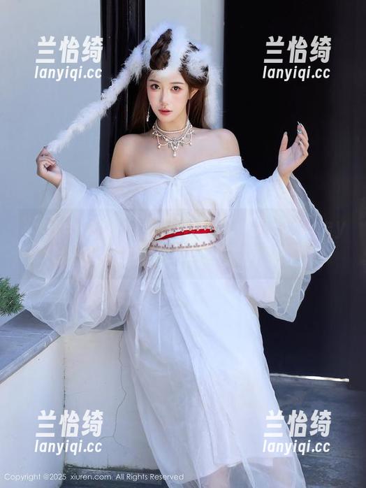 Xiuren秀人网 - 忍不住了！林子欣Freya的新长腿图包更新快来围观吧！