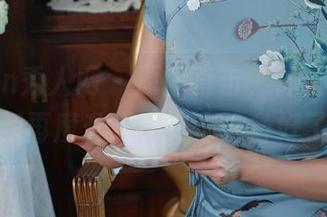 Xiuren秀人网 – 原图直击，沐娜娜的美腿更新再度升级——你准备好了吗？