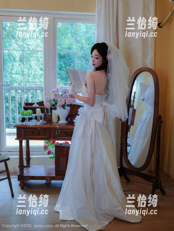 Xiuren秀人网 - 女仆归来，浅浅Danny的壁纸让每个角落都散发着柔和大道理——想象中总是超赞。