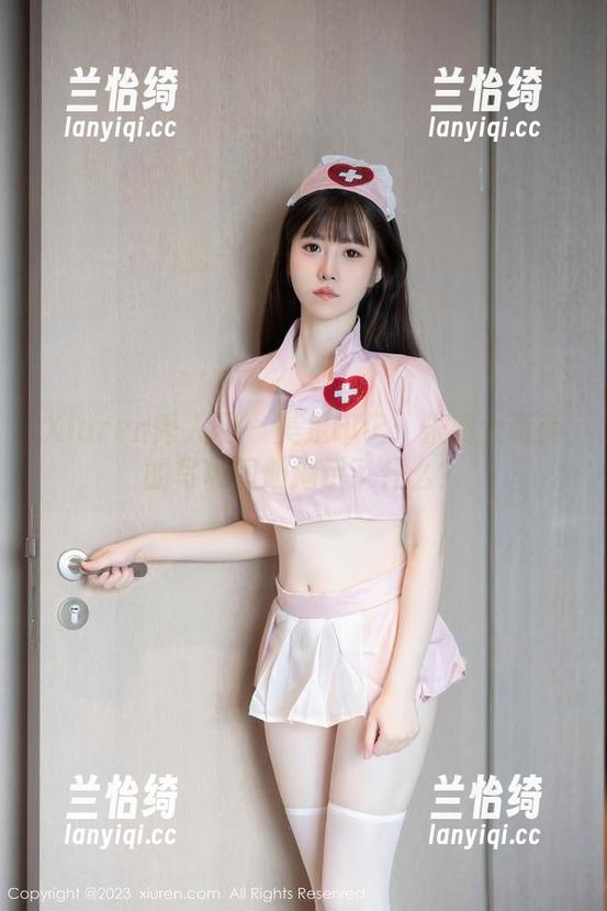 Xiuren秀人网 - 美足印记：米妮大萌萌的写真图册揭示了什么？