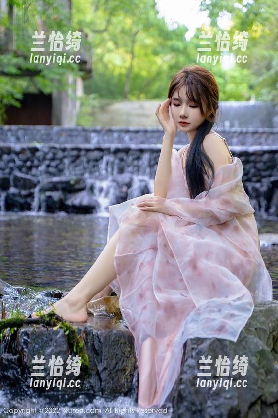 Xiuren秀人网 - 邹晶晶女王姐的写真，在线不沉迷都难，还好有‘姐姐’降临。
