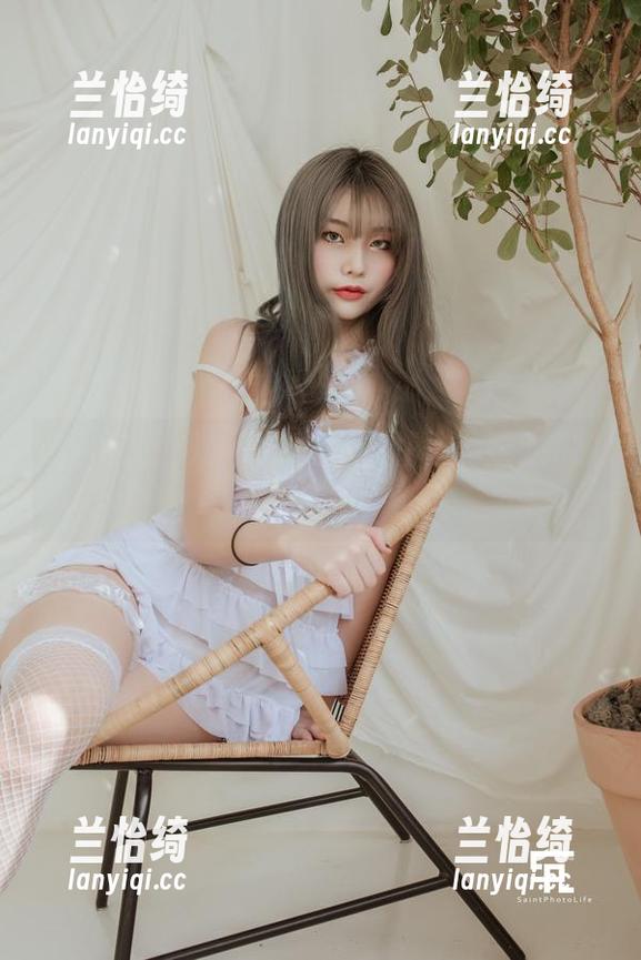 Yuna(윤아)的内衣原图，警告：看了可能会眼瞎。