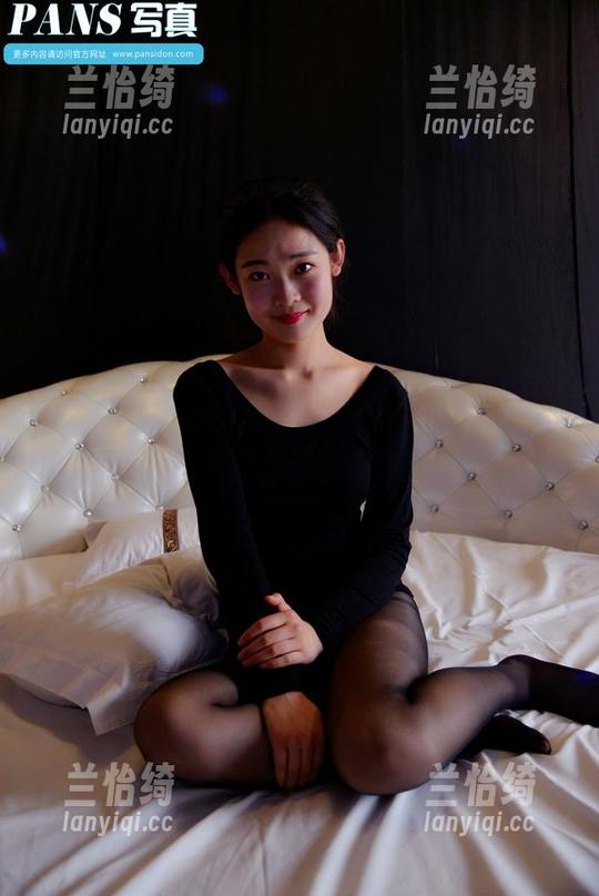 pans - 一份英英的全套，作品里的天使，带点俏皮，就都像朋友一样