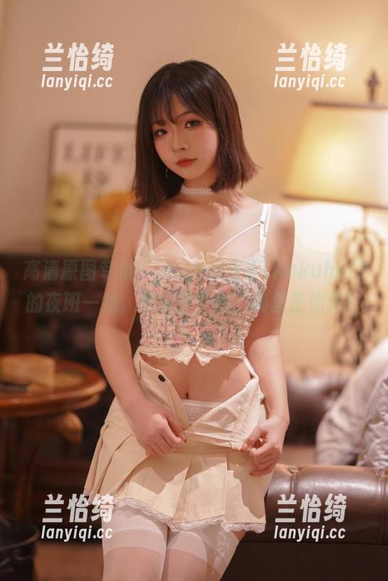 高清原图专供：yuuhui玉汇(kokuhui)的夜班一角，哪里是工作，哪里是休息？