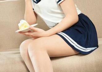 丽柜 – 浴缸里玩水的凌凌：全集中的原图欢乐