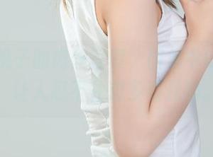 丽柜 – 桃子的肉丝写真，图集中的小情绪，让人忍不住想多看几遍。