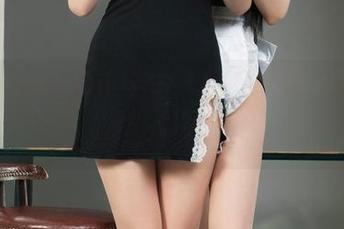 丽柜 – 琳达的小宇宙：豹纹写真更新，时而淡定，时而撩人。