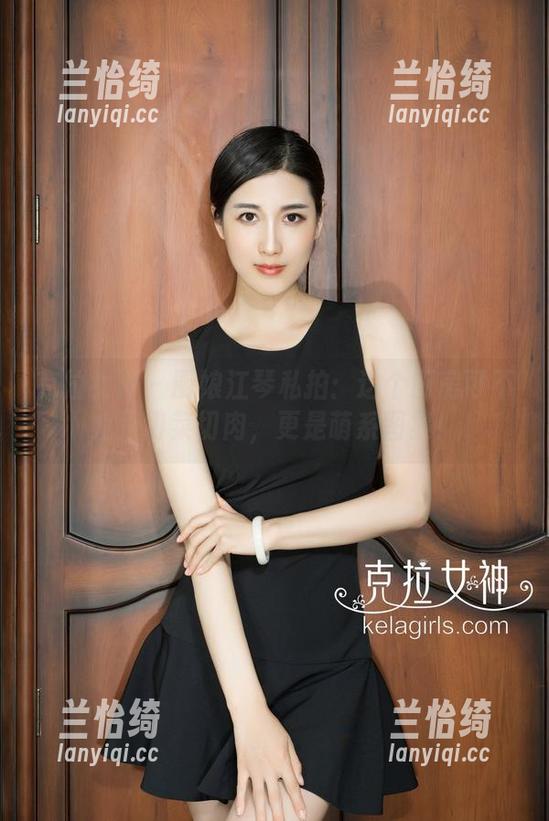 克拉女神 - 厨娘江琴私拍：这个厨房可不止是切菜切肉，更是萌系图集！
