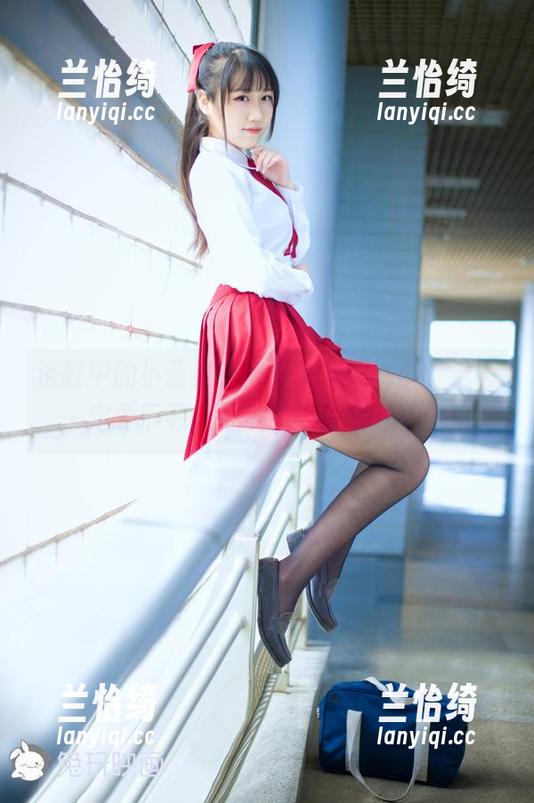 浴缸中的小蓝裙，兔玩映画又搞事，全套一定要下载，不然今晚可能睡不着！
