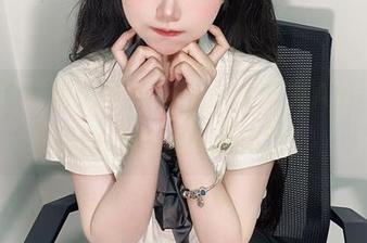 伊斯塔凛和无圣光相遇，大肉丸Amiee的美图又给人生新体验！
