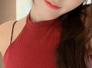 微密圈 – 原来小玉吃果冻的女神作品能引发这么多火花，资源方面处理得也很细腻，拍得真好。