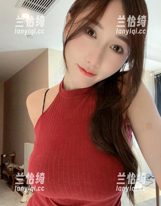 小玉吃果冻 微密圈 - 原来小玉吃果冻的女神作品能引发这么多火花,资源方面处理得也很细腻,拍得真好。