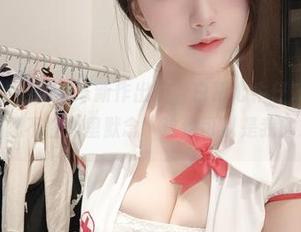 微密圈 – 小玉吃果冻新作出炉，白背心牛仔短裤资源合集，让人忍不住心里默念“这也可以是我的未来”！
