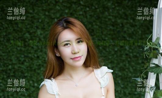 尤物馆 - 我以为Amrita贞贞的白裙只是一条裙子，没想到高清写真别有洞天。
