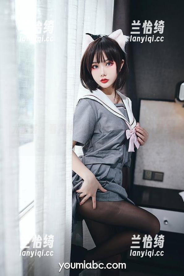 尤蜜荟 - 看抖娘利世的透明瞬间，美图合集无法自拔