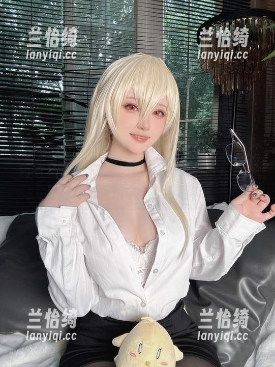 屿鱼又带来了黑丝死库水图集更新，或许没有预想中那么单调？