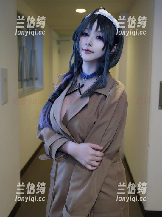 幼爱youmeko的紫流苏旗袍图集：你以为披上它就能成为女神吗？