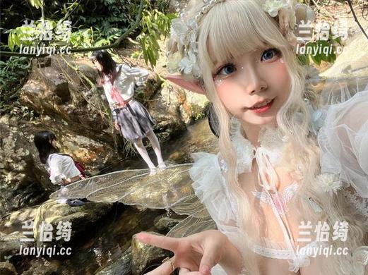不想暴露身份？无颜小天使wy分享忍者写真集，别问我为什么在树上！