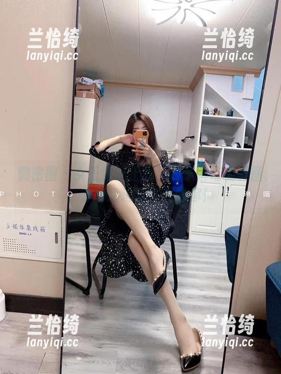 微密圈 - 女王范儿上线！林子琳喵的美图，分享给追求完美的你！