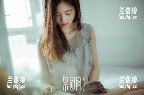 果团网 - 蜜桃Q妹儿黑色乐趣多，来看看她的定制作品可够你乐的！