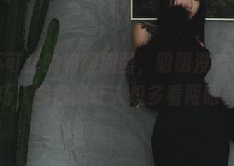 柒柒不可爱的和服原图，明明没有太多技巧，却偏偏让人想多看两眼。