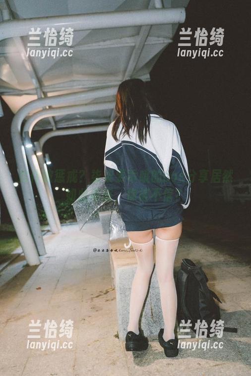 女仆被惩戒？柒柒要乖哦的cos分享居然如此带感，你信不信？
