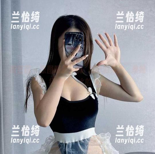 微密圈 - 原图曝露，桃沢樱呀的裸足，单纯得像刚出水的鱼儿