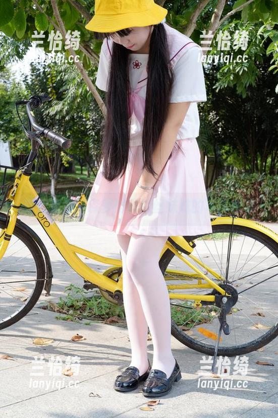 森萝财团 理智崩溃,森萝财团黑丝妹妹的写真合集