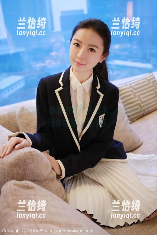 模范学院 - 图库中的双人时光，Manuela玛鲁娜在大显身手！