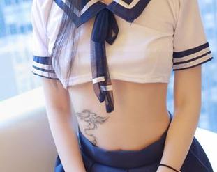 模范学院 – 原图在此！周于希的油亮写真，让人忍不住想要抹一抹！